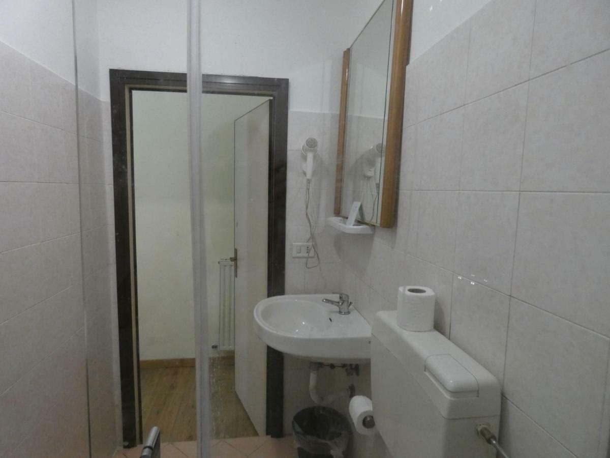 Sunlight Guest House Рим Экстерьер фото