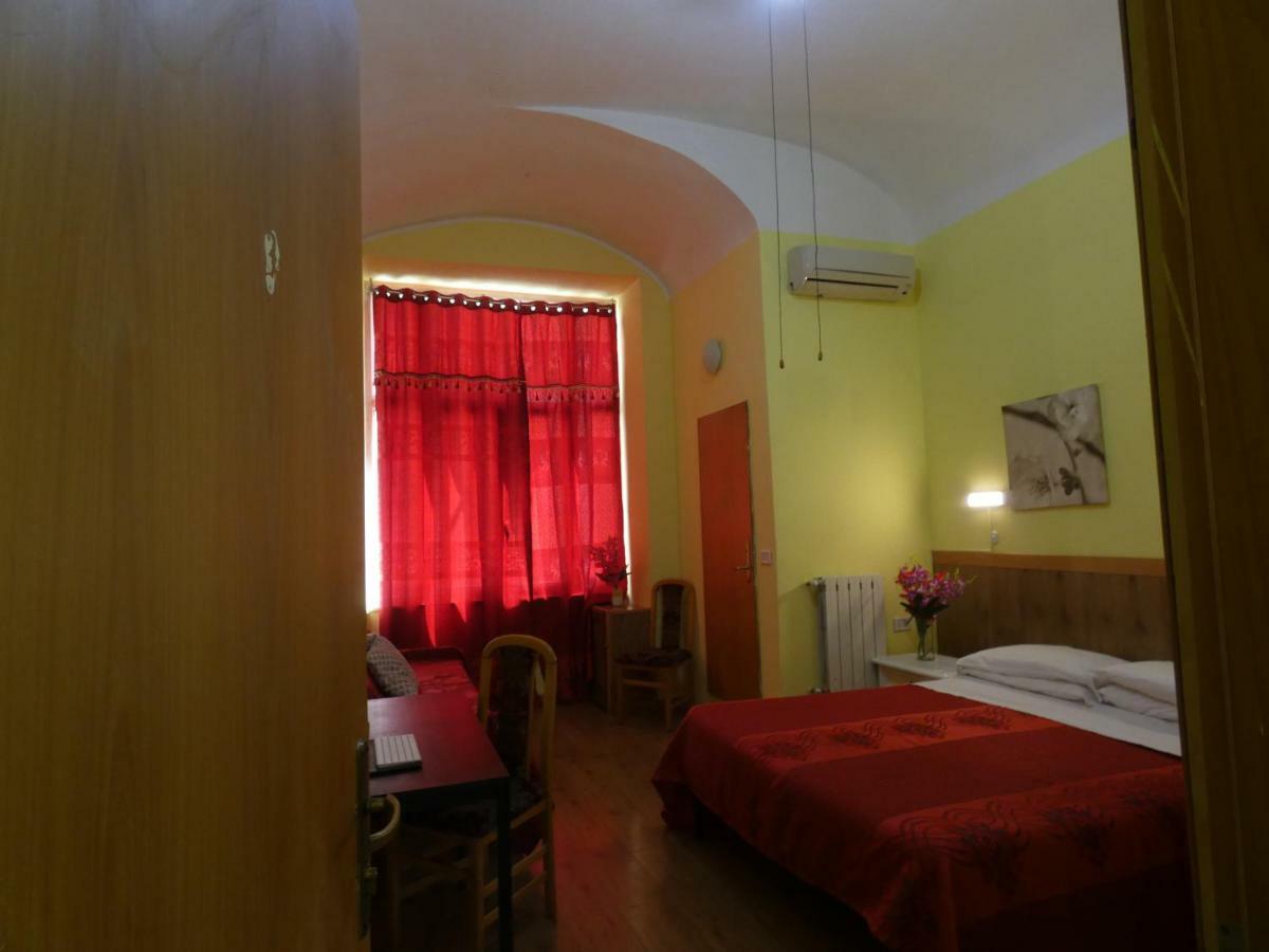 Sunlight Guest House Рим Экстерьер фото